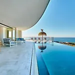 Andaluz Getaway
