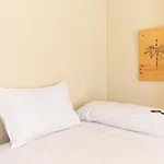 New Gr0-Flat With Private Backyard In Malaga Center
