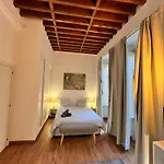 HomeAbroad Apartments - Larios Boutique Studio