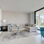 092 - Modern, Spacious El Higueron Apartment With Private Garden & Bbq