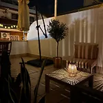 Apartment With Private Terrace, Kingsize Bed, Highspeed-Wifi & Ac