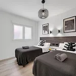 Las Flores Luxury Apartment