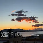 Livemalaga Terrace & Beach Grand House