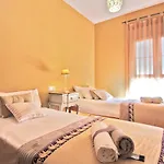 Del Parque Flats - Cervantes