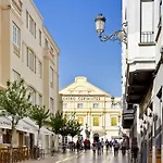 Del Parque Flats - Parras