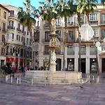 Apartamento de 80 m² en Málaga Centro Ciudad, con 1 habitación(es) y 1 baño(s) privado(s)