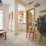 Downtown Apartment Full Of Charm By La Recepcion