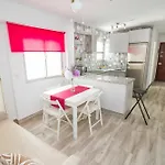 Modish 3 Bedroom Apartment In Malaga By La Recepcion