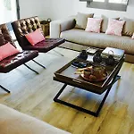 Lo Vela Zen - Adults Only