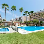 Charming Apartment On The Beach - Pool And Parking