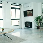 Beach & Center Premium