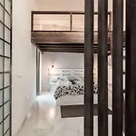 Design Apartment In The City Center