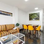 Spacious Centre Apartment In Malaga