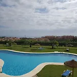 Sunny, Quiet And Spacious Apartment Nearby The Sea