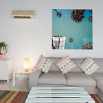 Ml3C-Marble Penthouse-Prime Location-High Ceilings