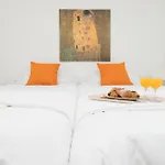 Stunning 3 Bedrooms Apartment