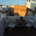 Cosy Appartment W/ Terrace In The Old City Centre