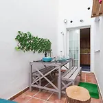 15 Calle Guillén Robles