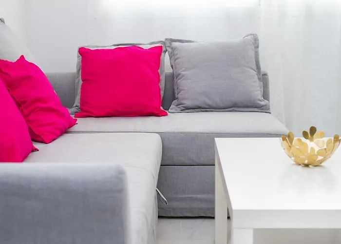 Cool Apartment Carrera De Capuchinos By La Recepcion