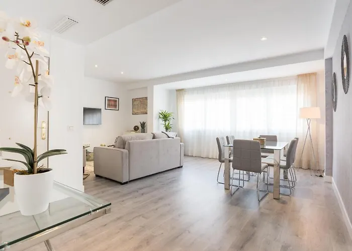 Urbe10 Blasco de Garay 4 Bedroom Apartment