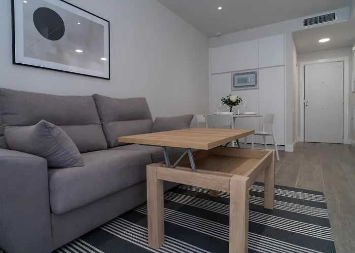 Aac Malaga - Apartamento Luminoso Y Nuevo, A 1,3Km Del Centro De Malaga