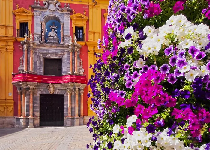 Malaga Centre Apartment With Parking