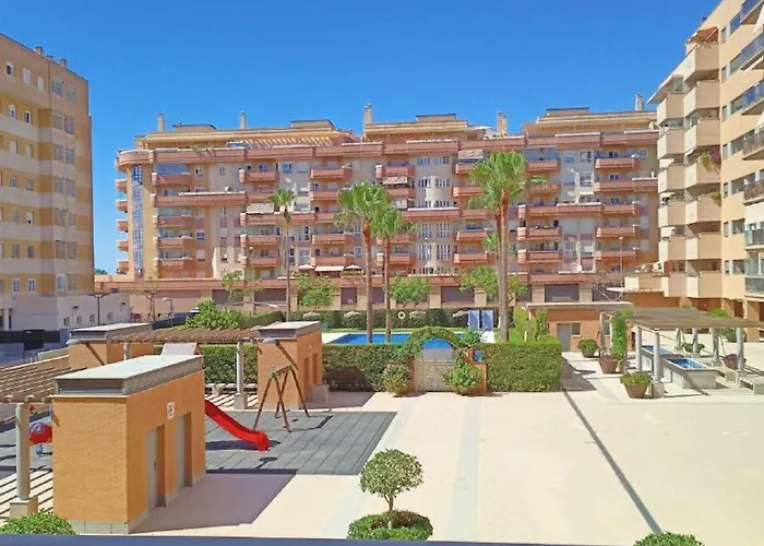 Holidays2Malaga Termica Apartment With Salt Water Pool 200M From The Beach