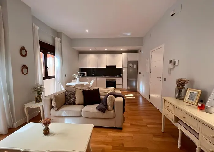 Homely Malaga Sebastian Souviron Biznaga Deluxe