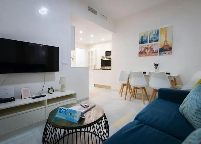 Holidays2Malaga Eduardo Ocon Ground Floor Renovated Apartment In The City Center