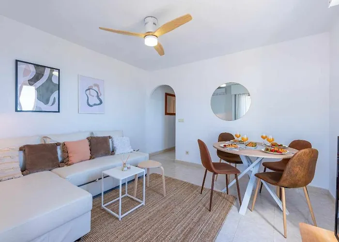 Benalmadena Apartment With Wonderful Views
