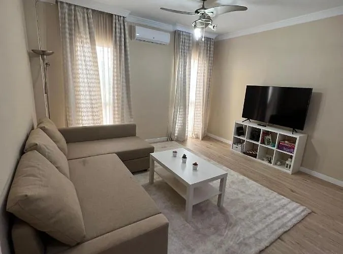 Cozy Appartment In Malaga City Centre