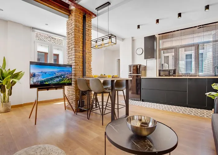 Modern & Quite Appartment At Larios