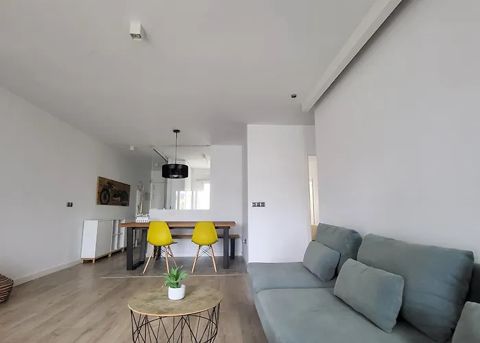 Lovely Apartment In Malaga Centre