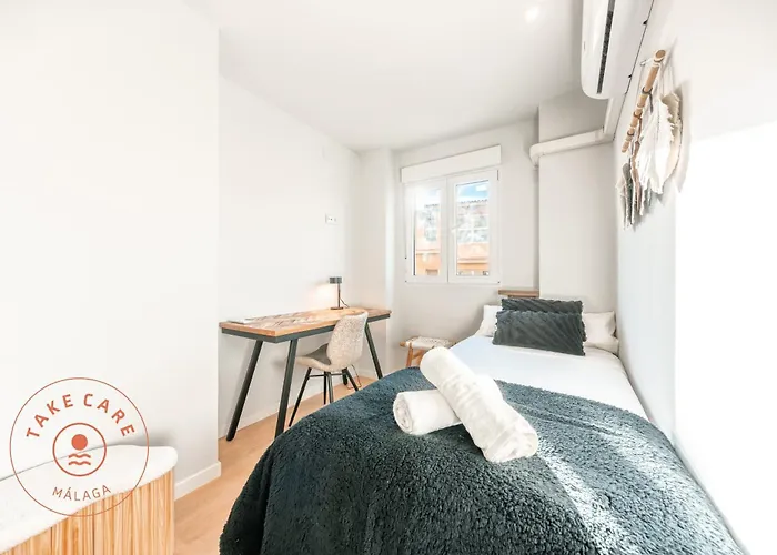 Spacious Apartment In Malaga - Tcm