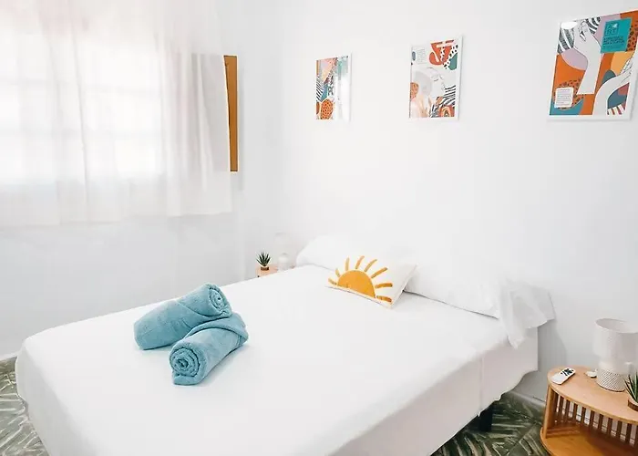 Bonito Apartamento A 10M De La Playa Pedregalejo