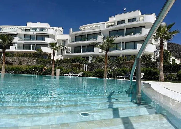 Family Mountain Sea Condo Malaga