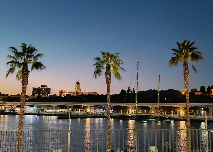 Mariposita Malaga, New Historic City Centre Apartment With Private Patio