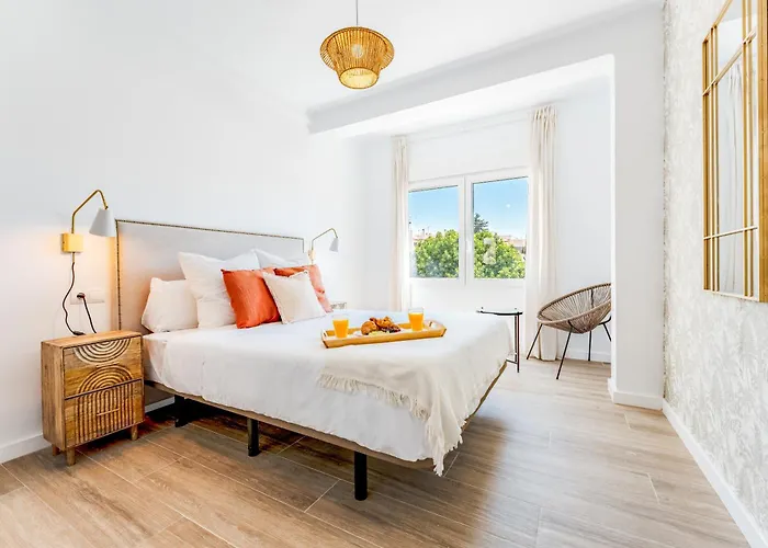 Zamarrilla City Center Apartment