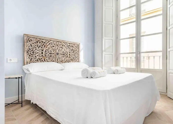 Classic Apartment Near Plaza De La Merced By Rems