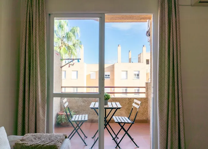 Sunny Hideaway Guadalmar