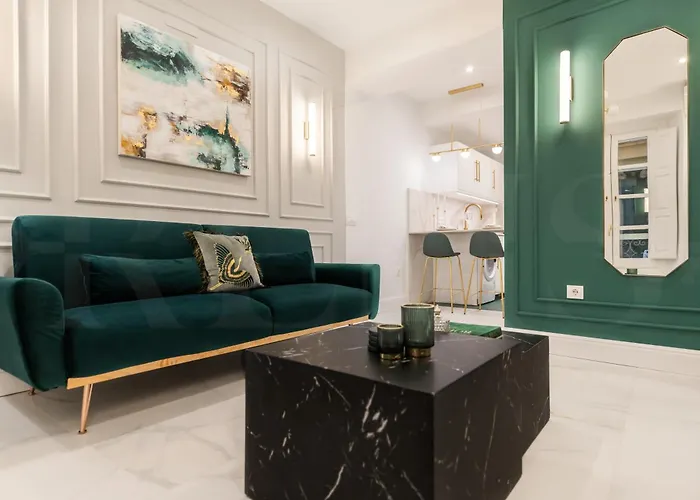 Glamorous Flat In The Heart Of Malaga By Rems