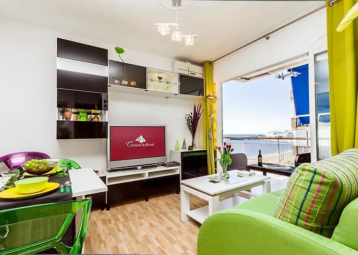 Two-Bedroom Apartment Casilari