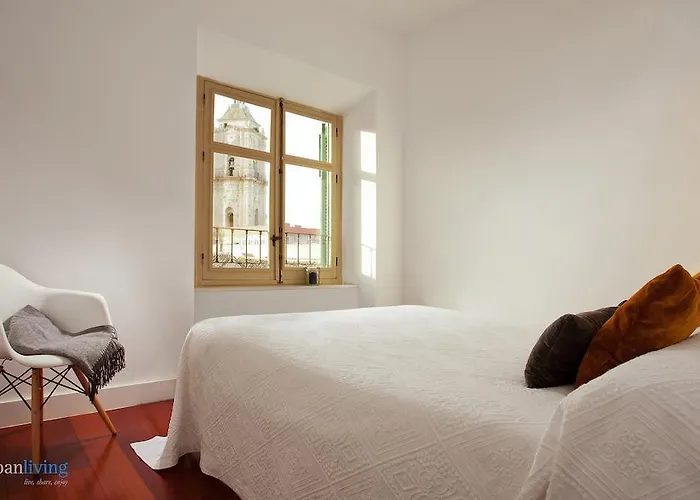 Urbanliving Liborio