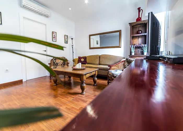 Casas De Campos - Quiet But Central
