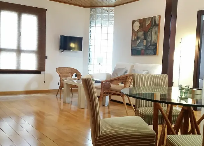 Carreteria Premium By Caleta Homes