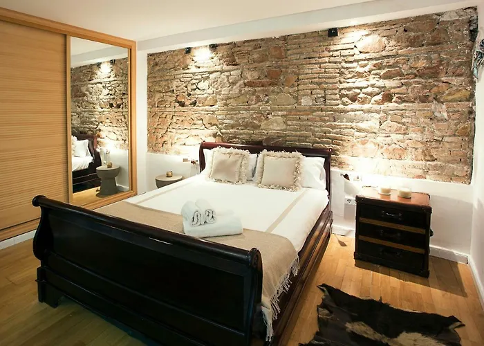 Quiet&Exclusive Apartment Historic Center