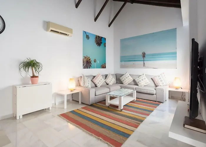 Ml3C-Marble Penthouse-Prime Location-High Ceilings