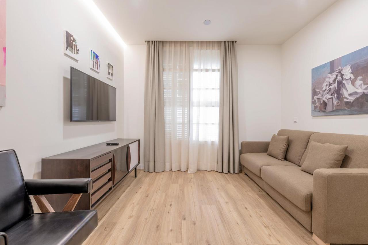 Apartamento De Lujo El Museo Living&experience Club Arte Contemporáneo Y Mobiliario De Colección De Años 50 *