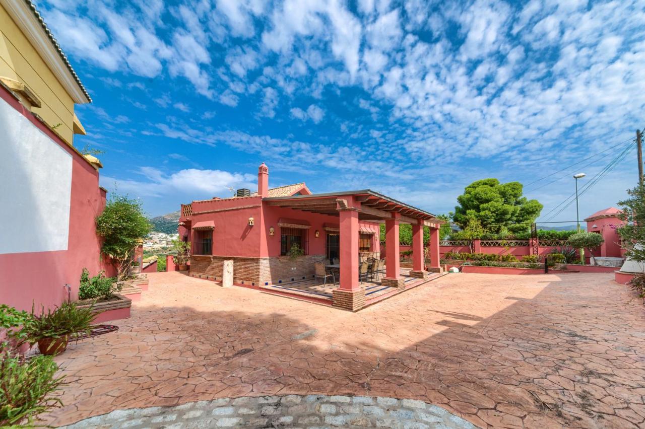 Holidays2malaga Candado House Pool & Garden Hébergement de vacances *