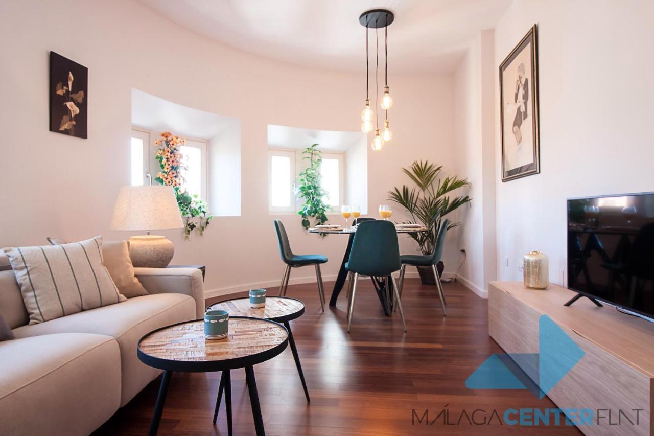 Center Flat Luxury Apartment